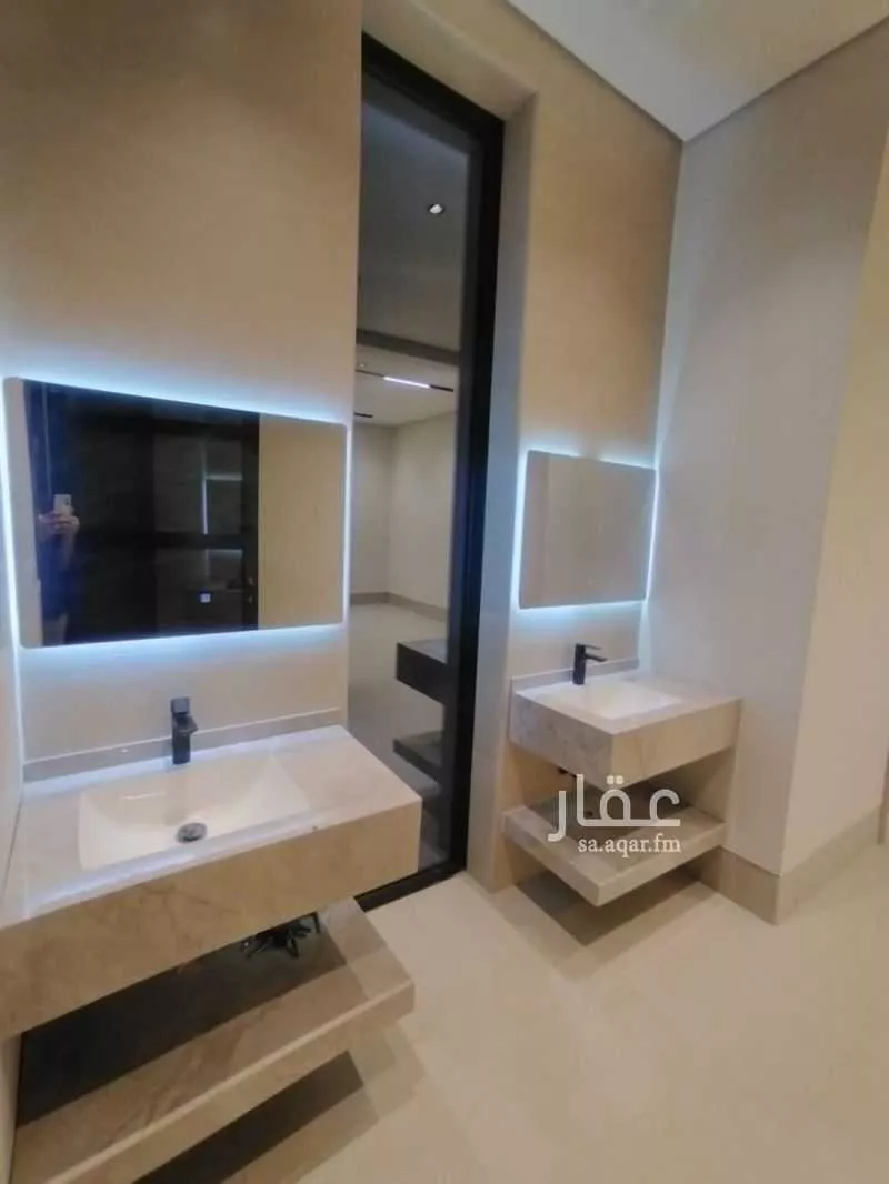 8 bedroom villa in Dahiat King Fahd 13