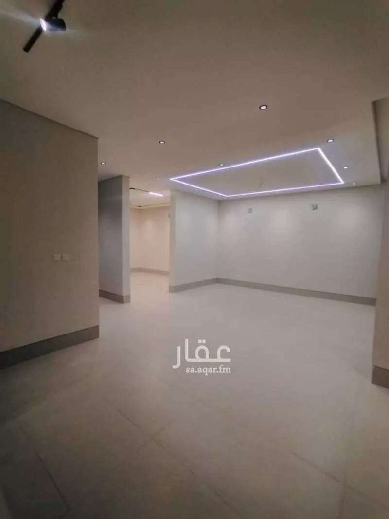 8 bedroom villa in Dahiat King Fahd 15