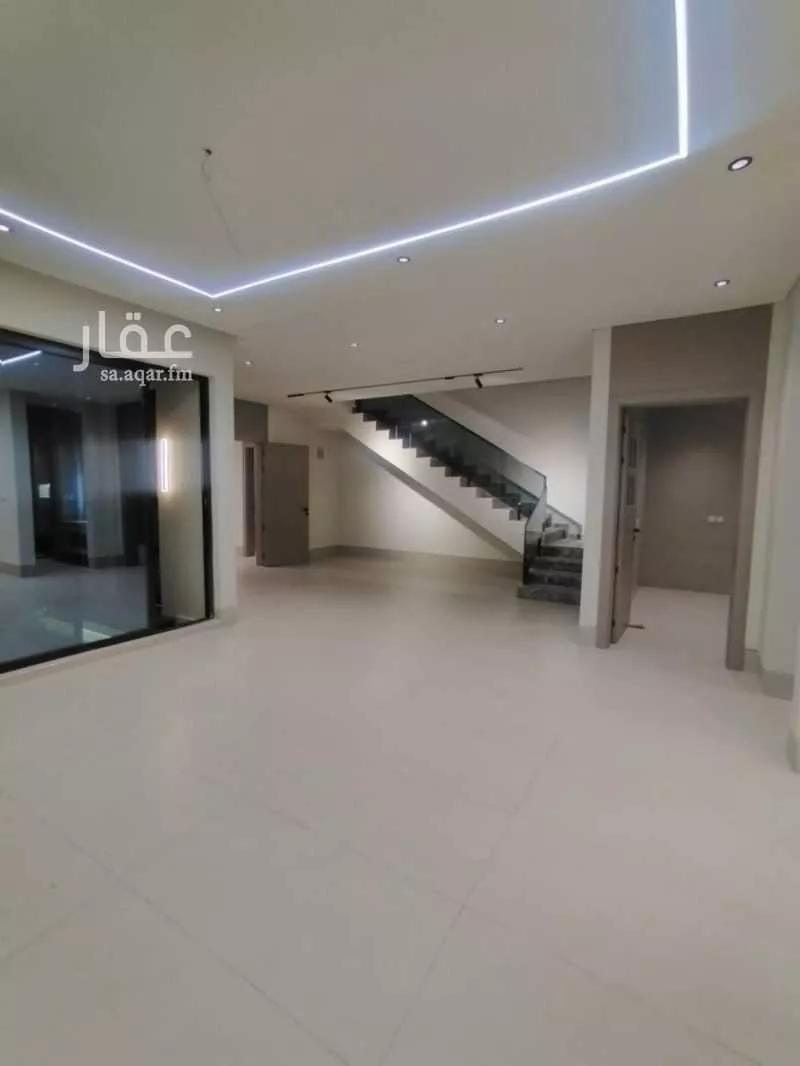 8 bedroom villa in Dahiat King Fahd 18