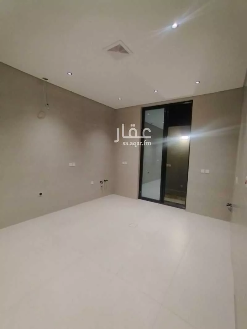 8 bedroom villa in Dahiat King Fahd 20