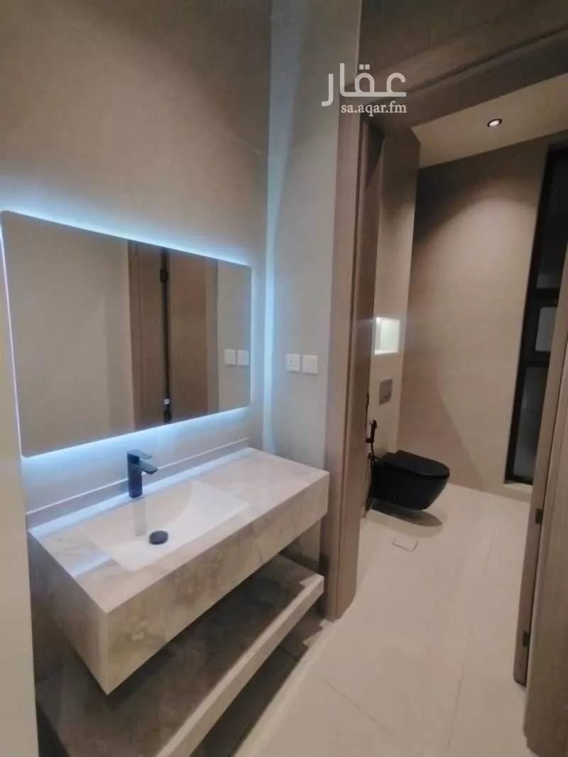8 bedroom villa in Dahiat King Fahd 6