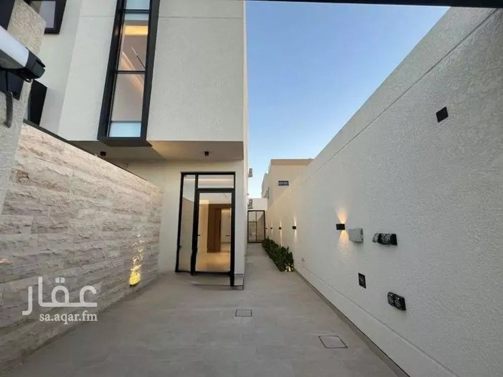 دور 5 غرف في العارض 3