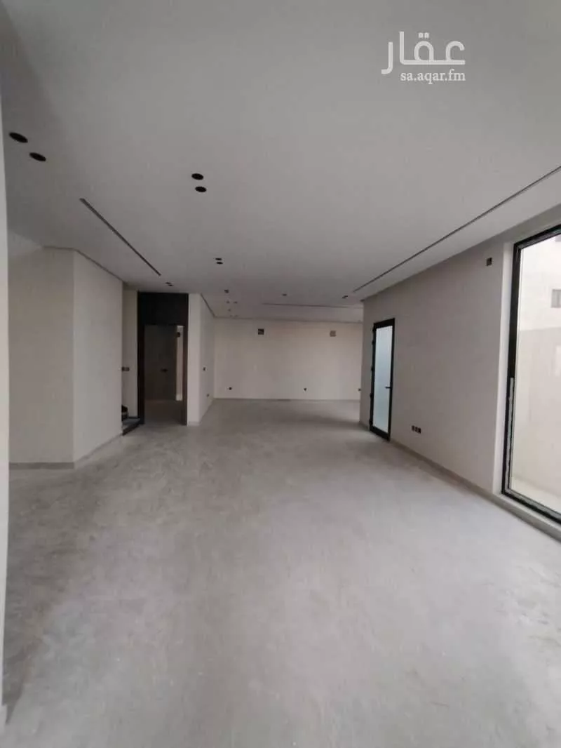 8 bedroom villa in Dahiat King Fahd 15