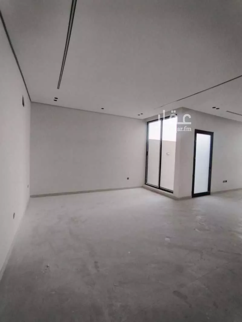 8 bedroom villa in Dahiat King Fahd 4