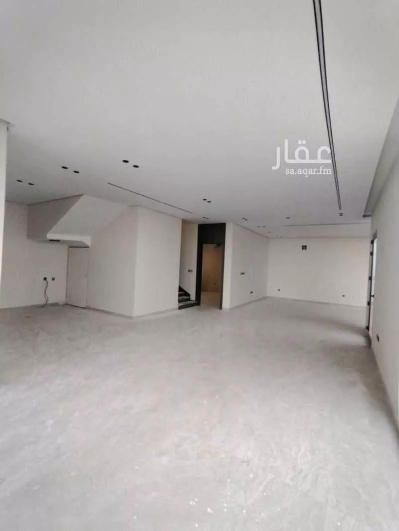 8 bedroom villa in Dahiat King Fahd 9