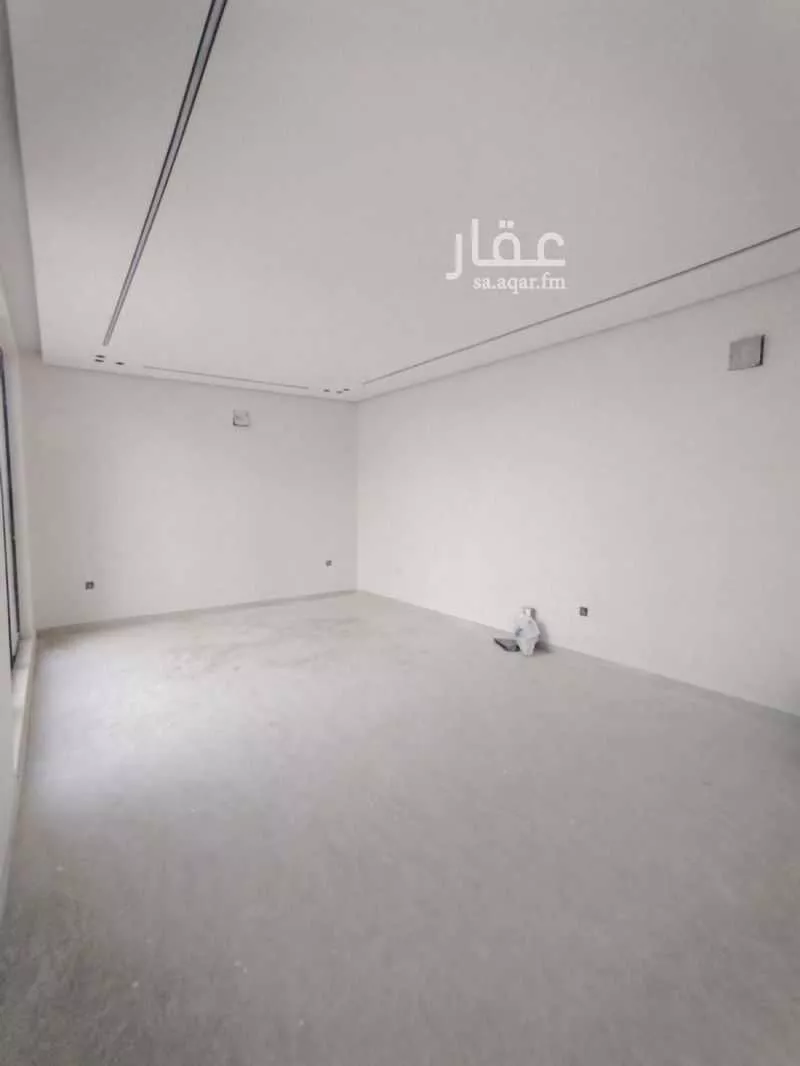 8 bedroom villa in Dahiat King Fahd 10
