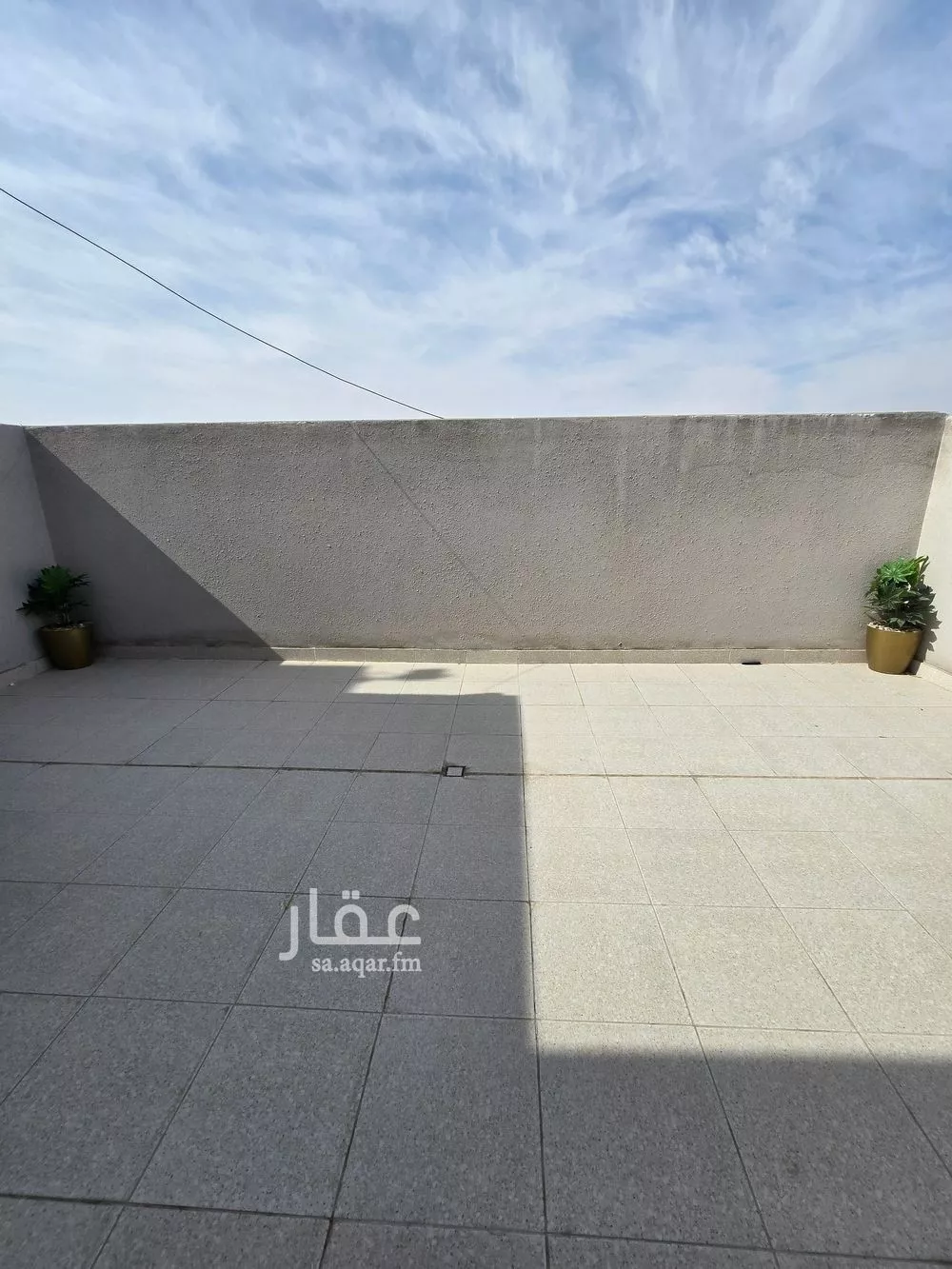شقة 4 غرف في الحمرا 8