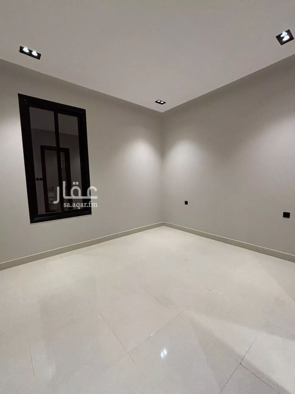 3 bedroom floor in Al Yarmouk 2