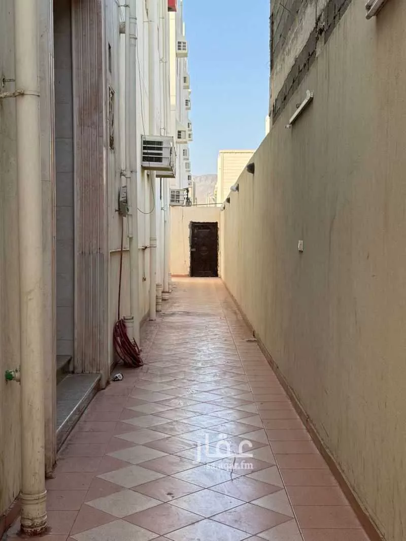 عمارة 777 م² في الرانوناء 4