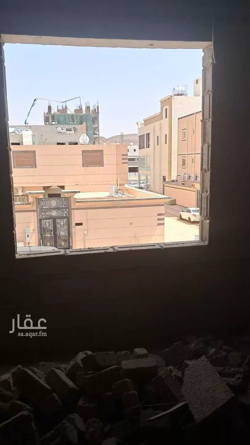 625 sqm building in Al Salam 2