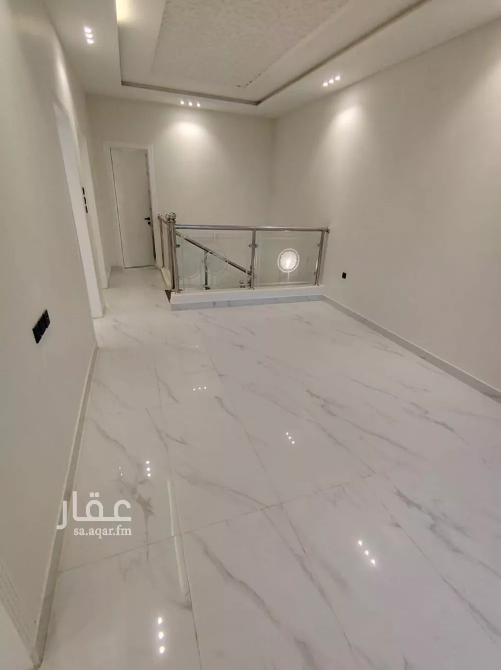 3 bedroom floor in Al Janadriyah 2