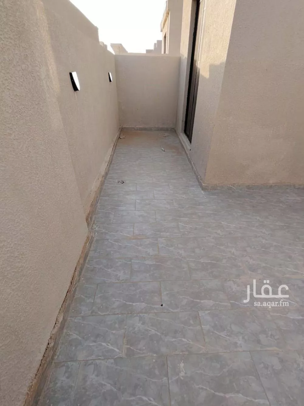3 bedroom floor in Al Janadriyah 8