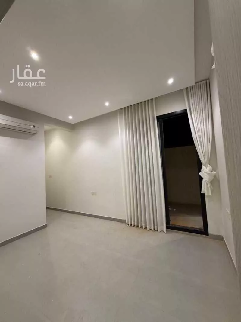 دور 3 غرف في العارض 17