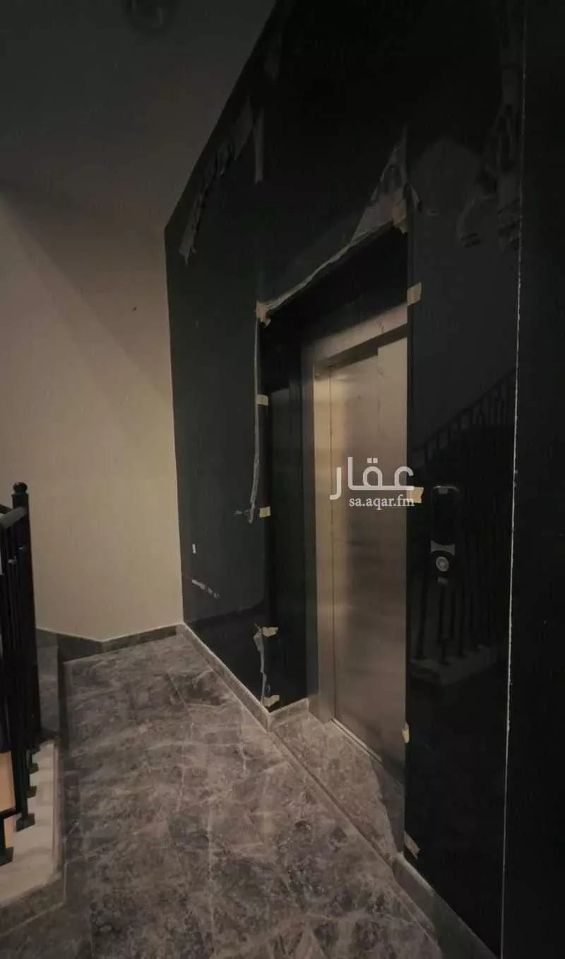 دور 3 غرف في العارض 28