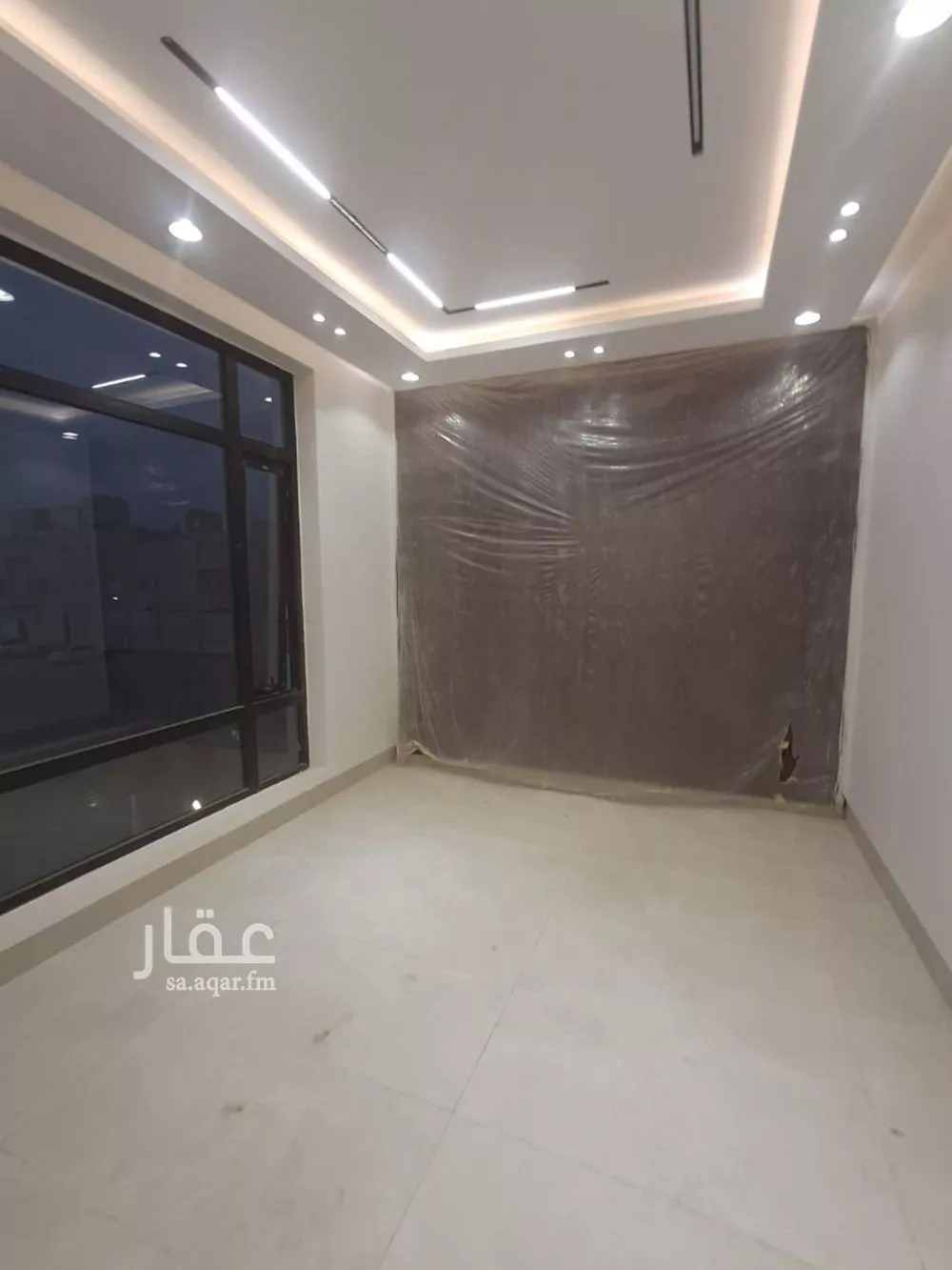 4 bedroom floor in Dhahrat Namar 7