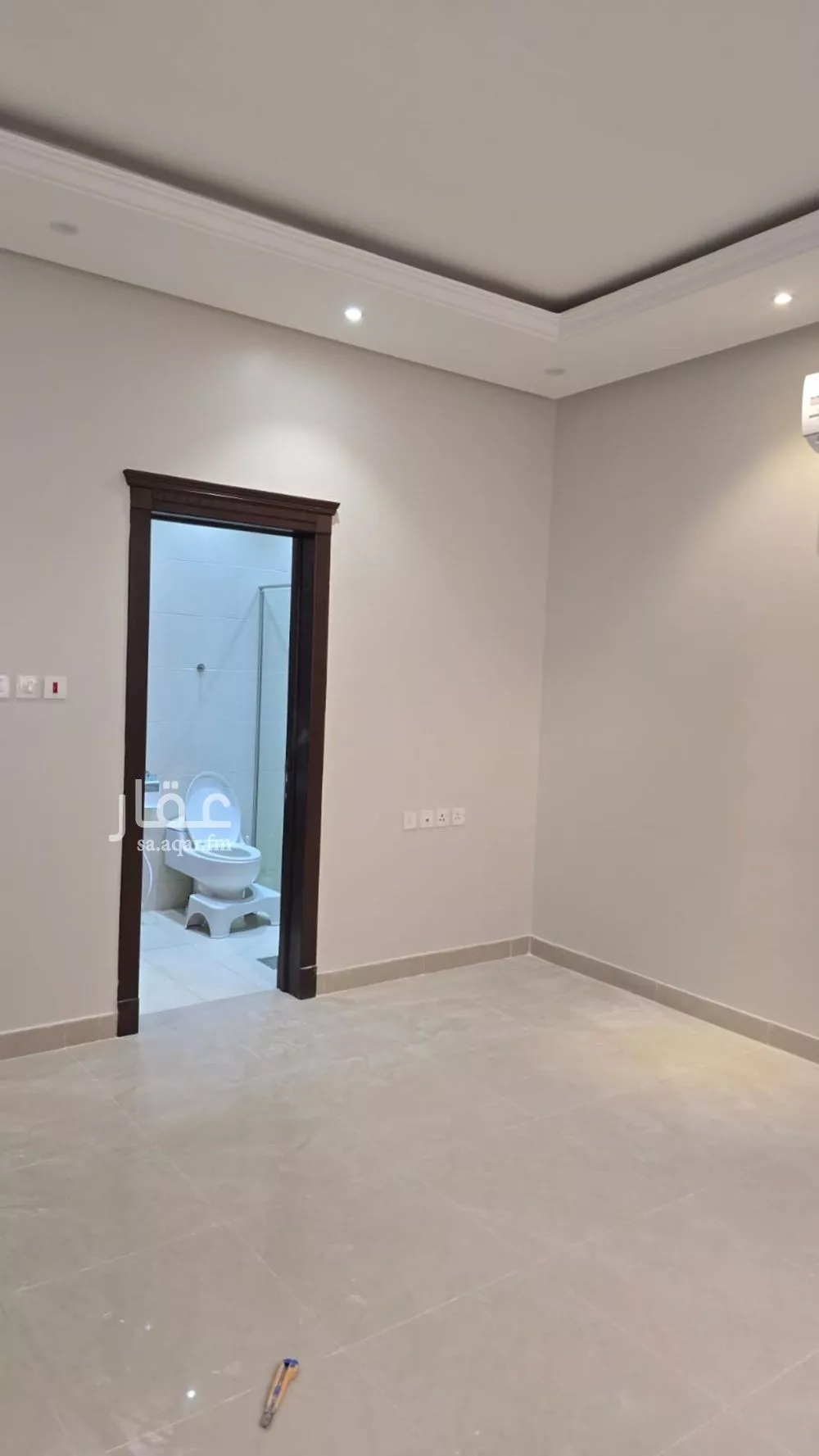 3 bedroom floor in Al Yasmin 2