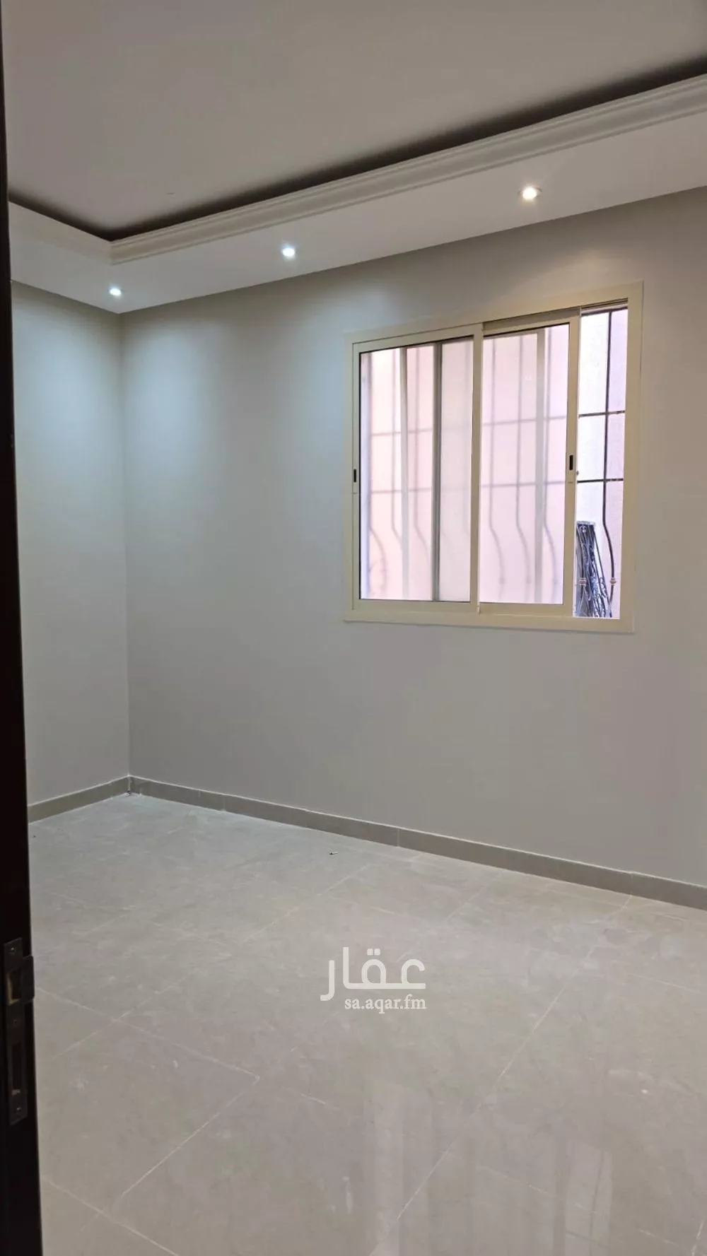 3 bedroom floor in Al Yasmin 8