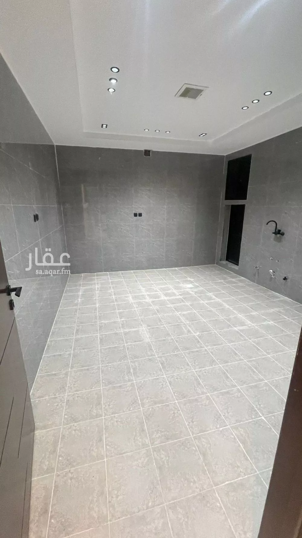 4 bedroom floor in Al Rimal 14