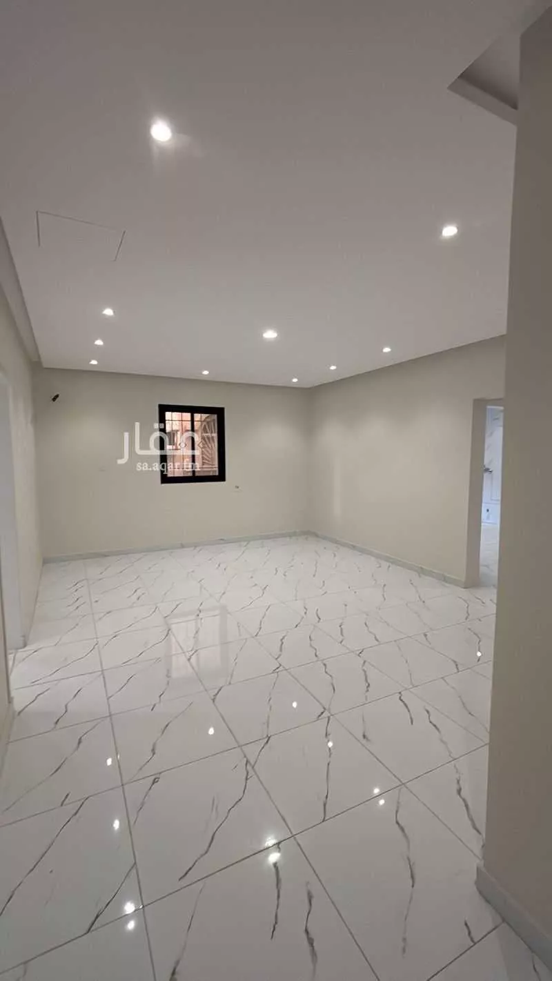 5 bedroom apartment in Al Buhayrat 7