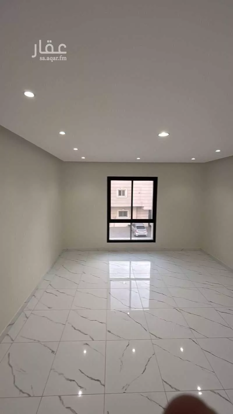 5 bedroom apartment in Al Buhayrat 9