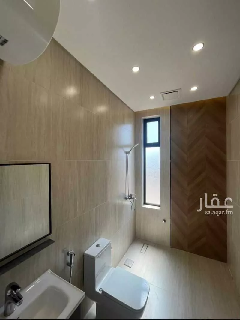 6 bedroom apartment in King Fahd 2