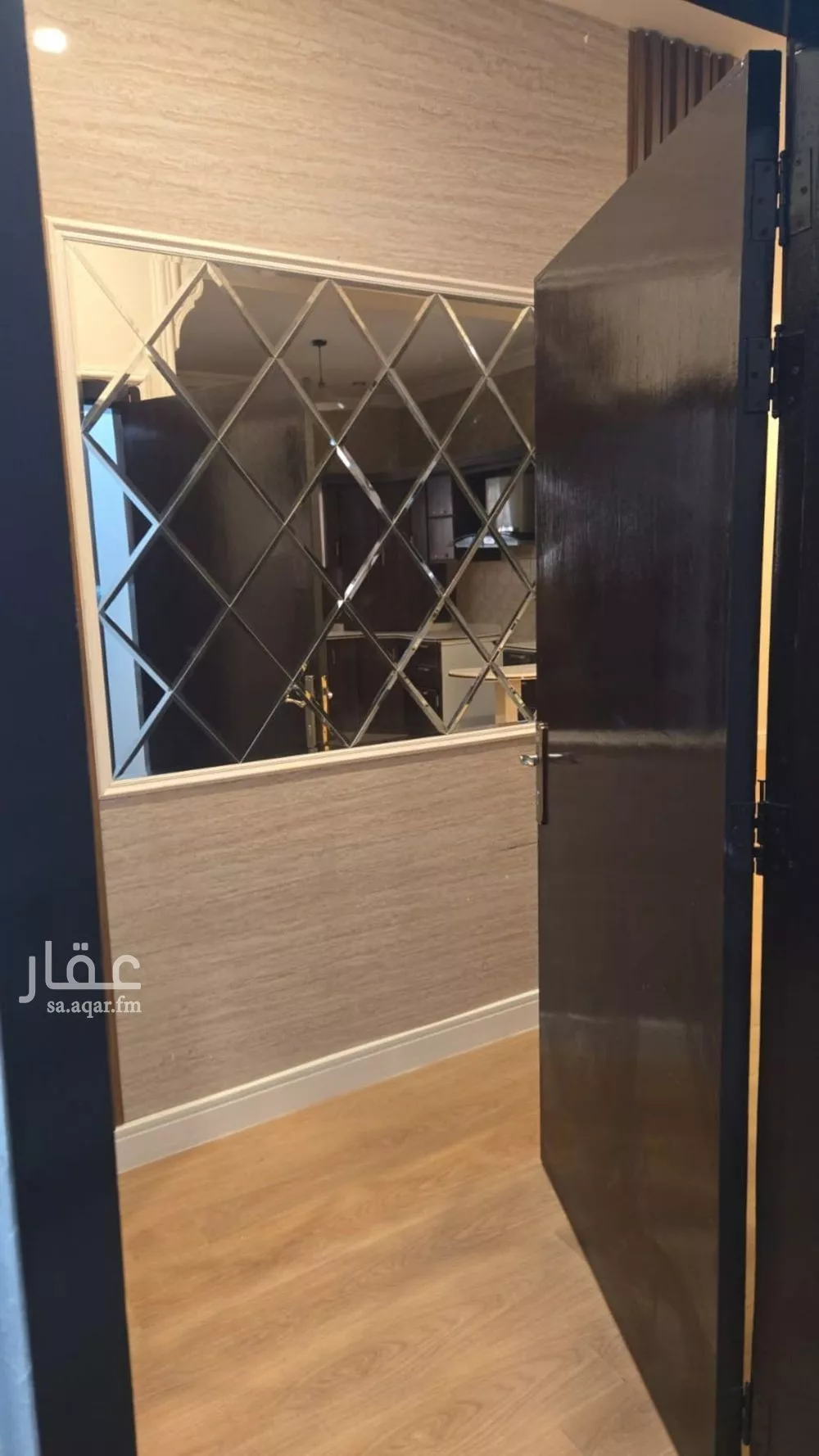 دور 6 غرف في المروج 7