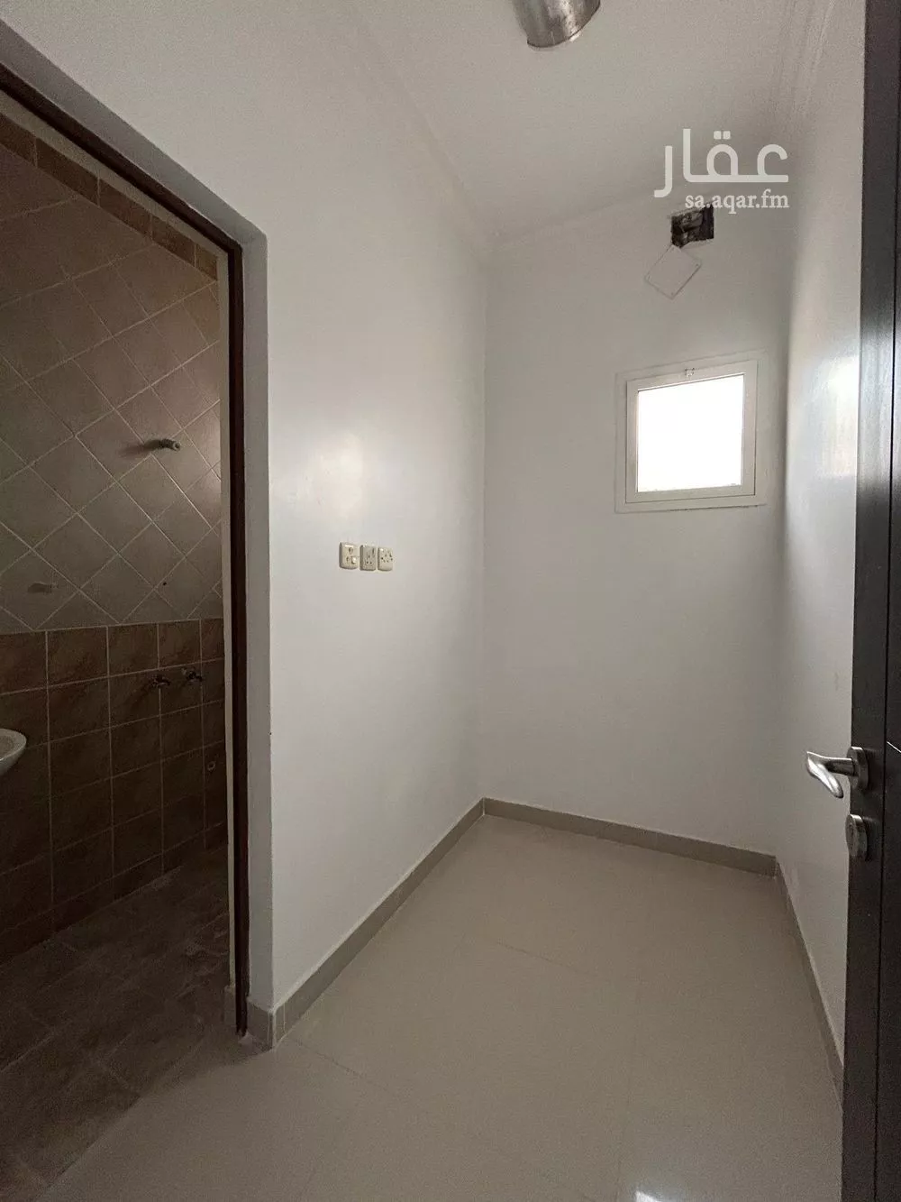 4 bedroom floor in Al Yasmin 10