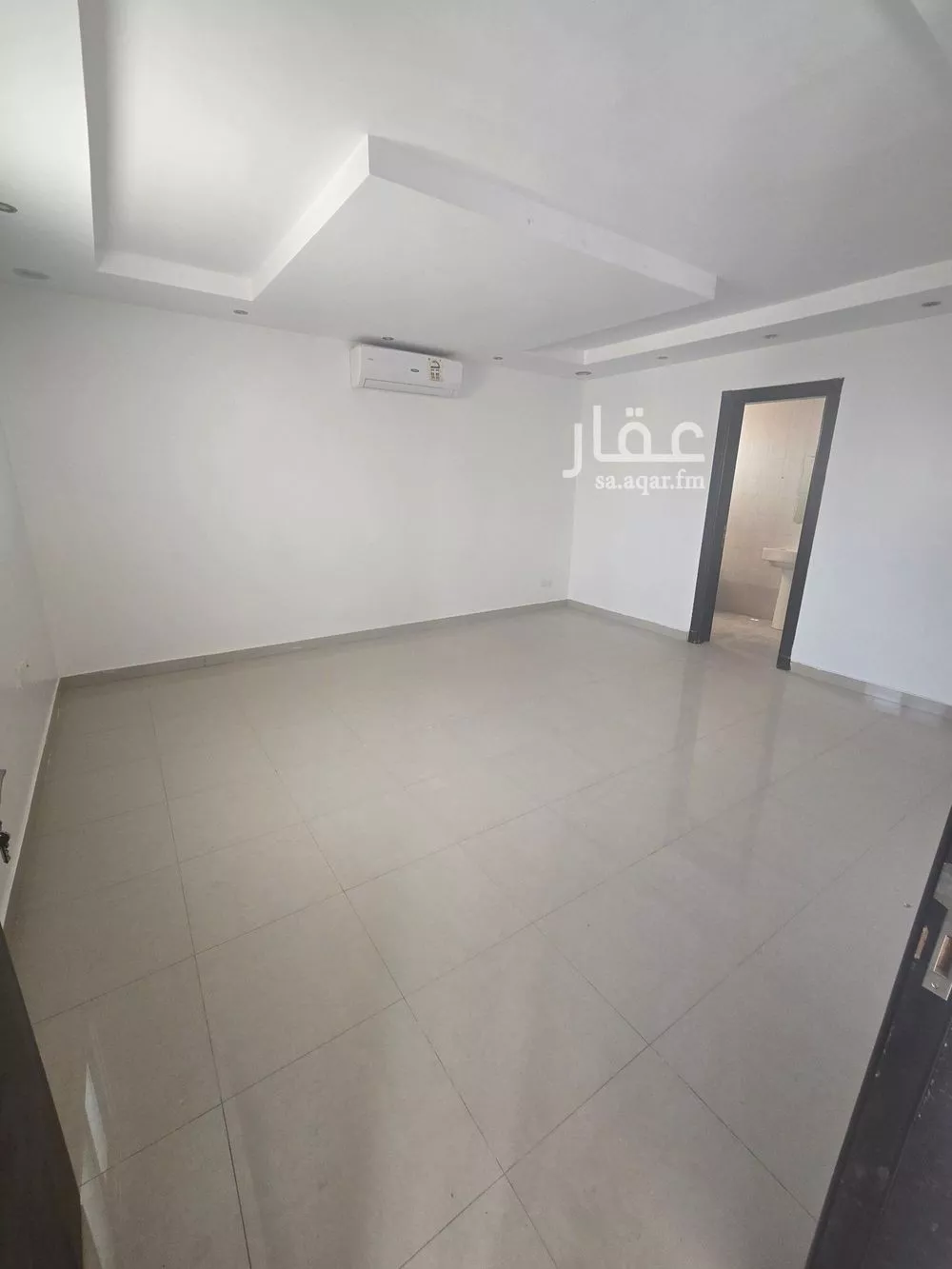 3 bedroom floor in Al Yasmin 10