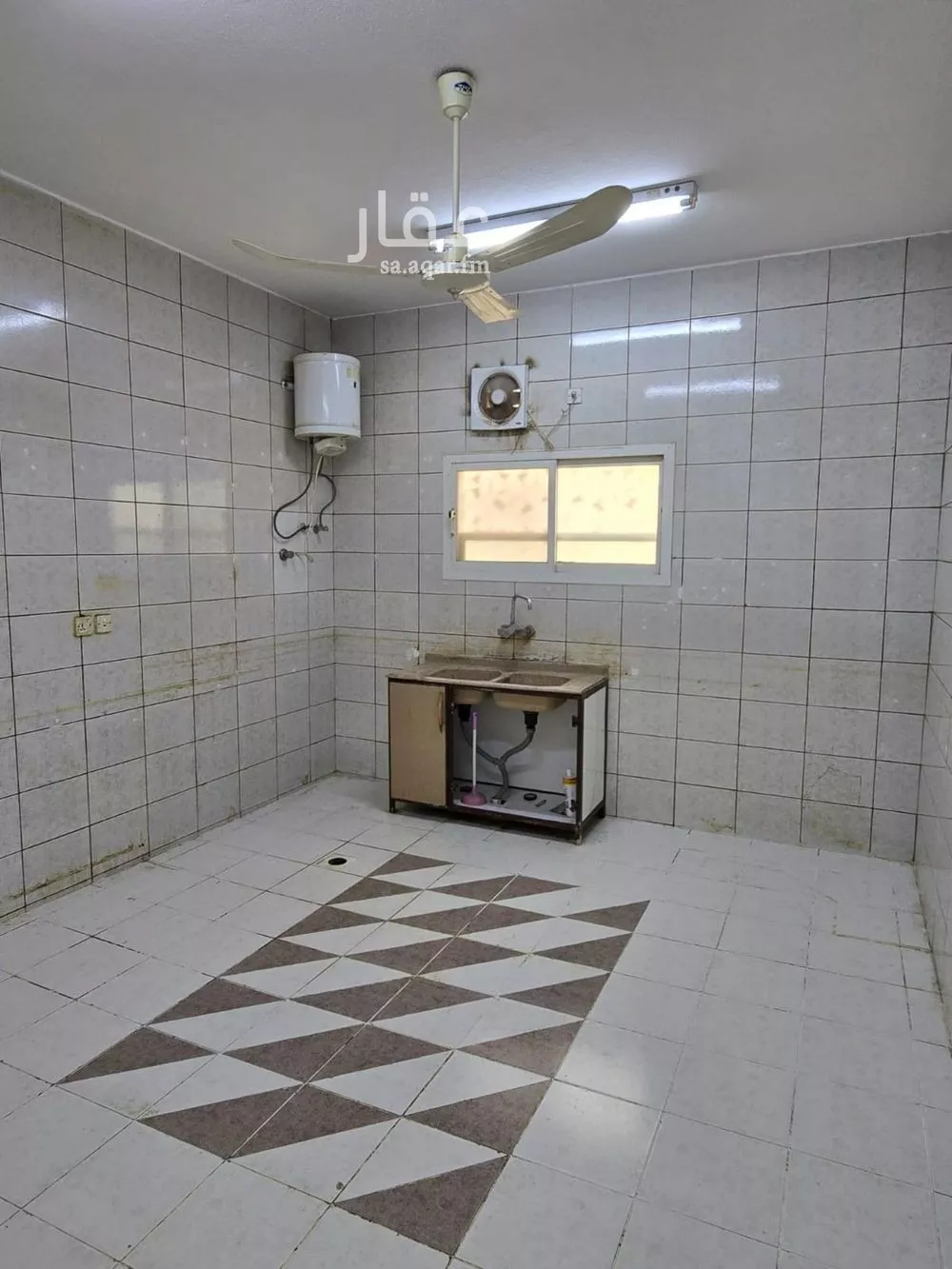5 bedroom floor in Al Salam 12