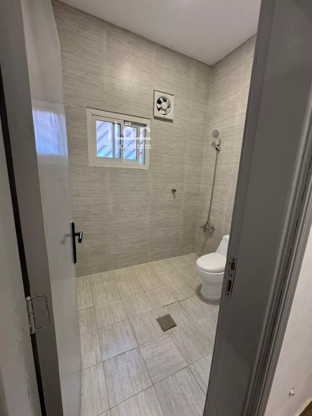 3 bedroom floor in Al Malaz 27