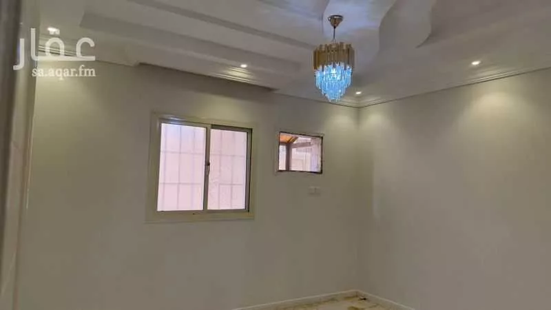 شقة 5 غرف في النخيل 5