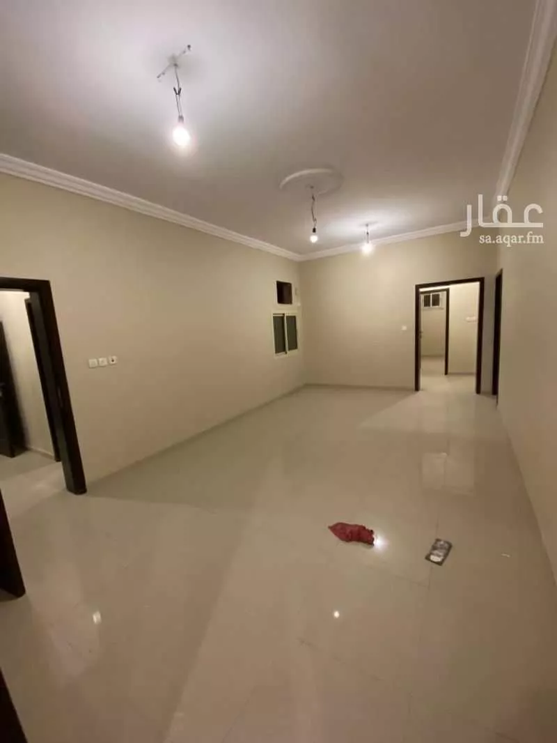 شقة  في طيبة 12