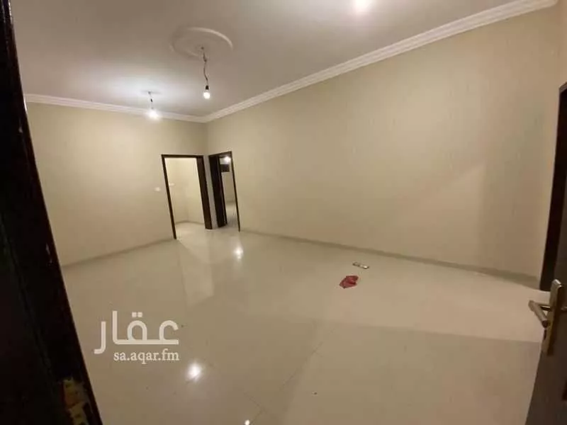 شقة  في طيبة 10