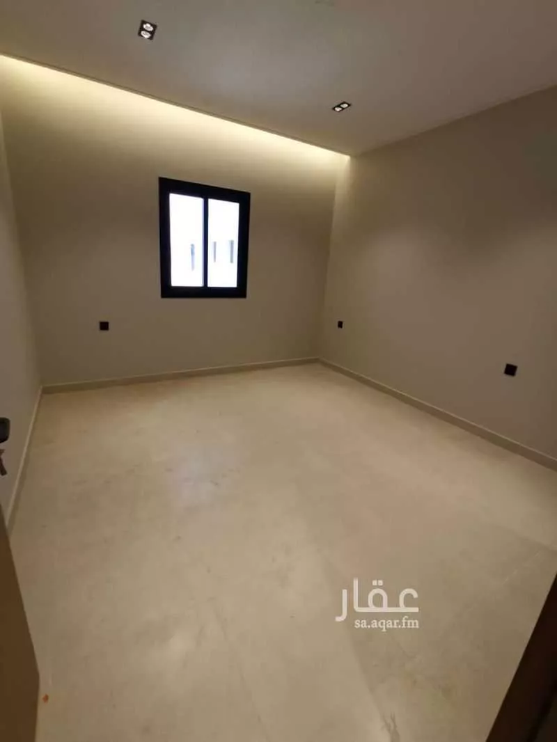 شقة 2 غرف في النزهة 4