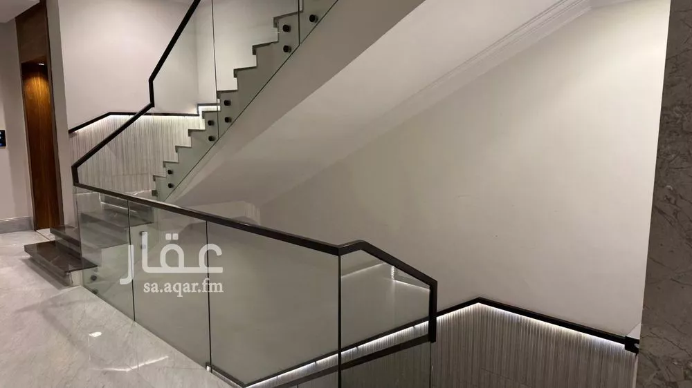5 bedroom floor in Al Malqa 10