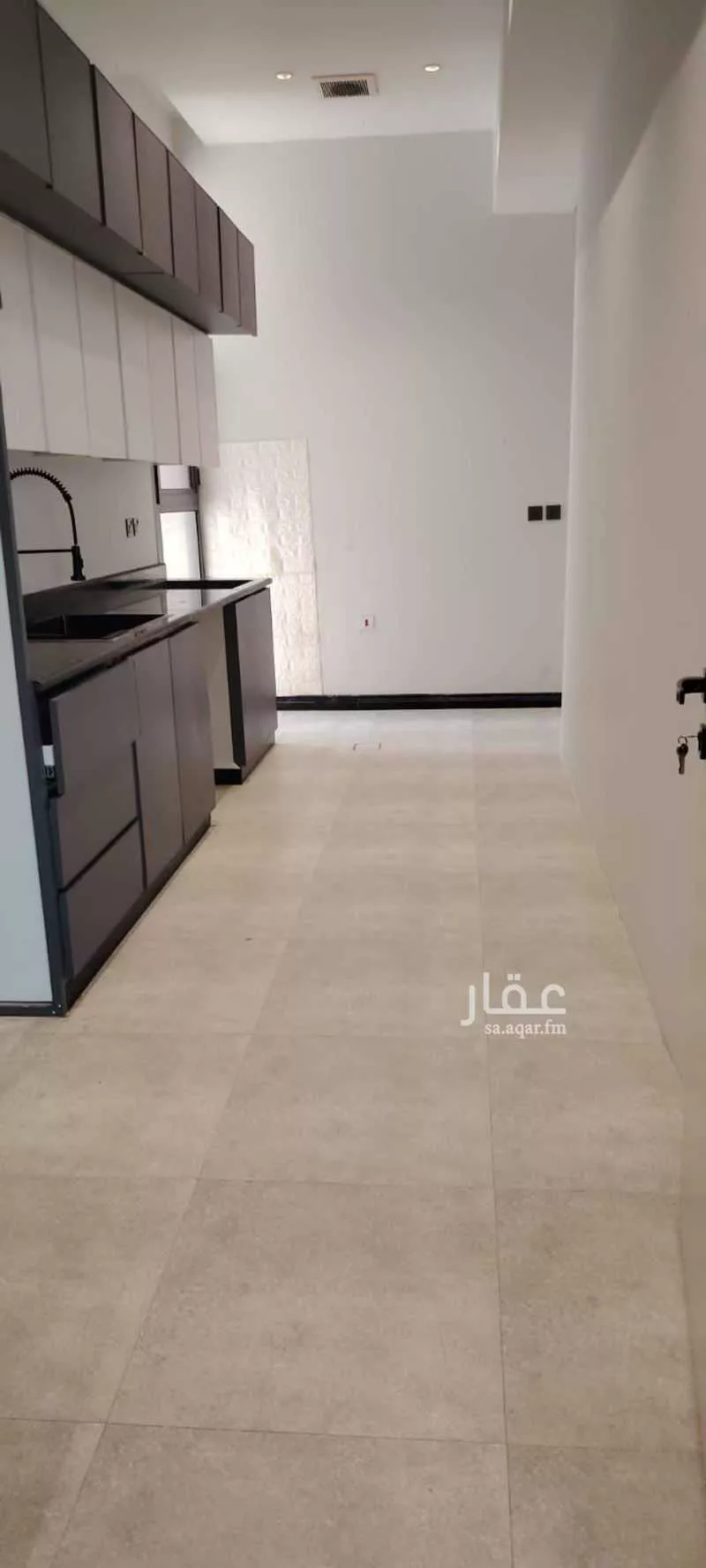 شقة 5 غرف في النرجس 3