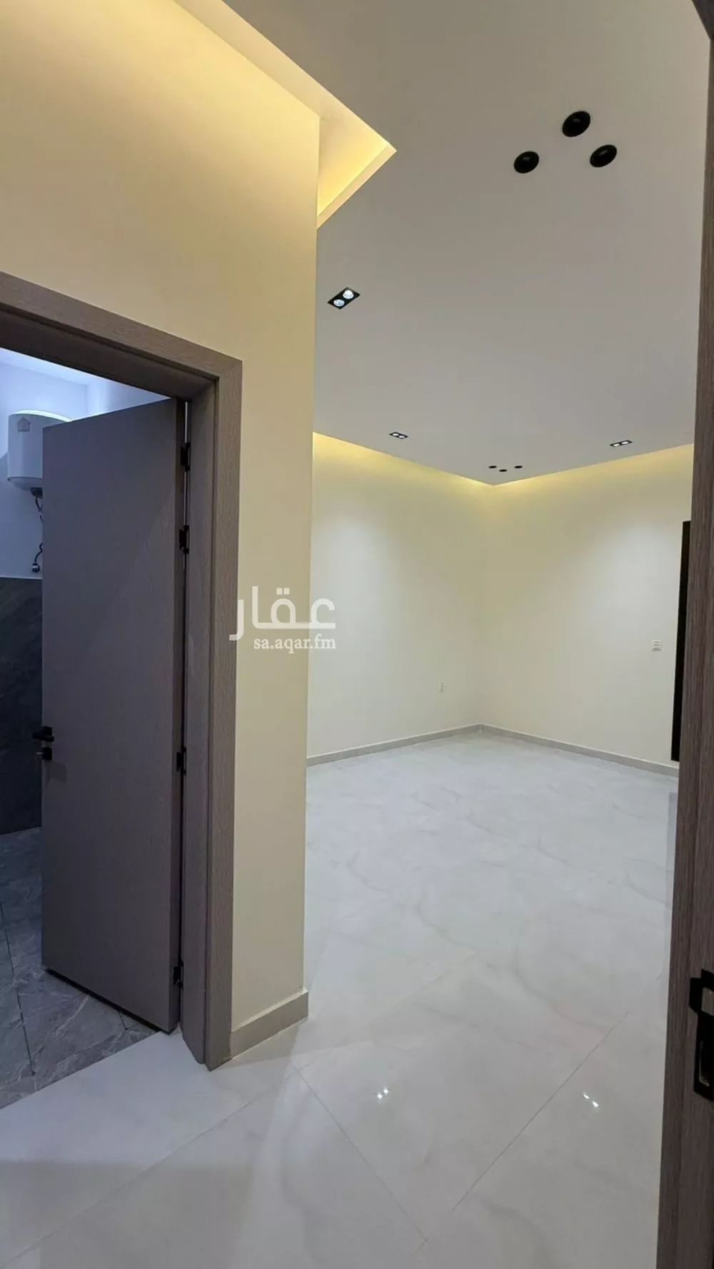 دور 4 غرف في الملك فهد 15