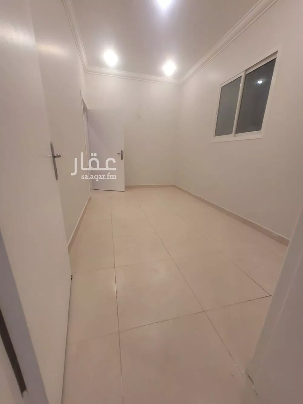 3 bedroom floor in Al Yasmin 2