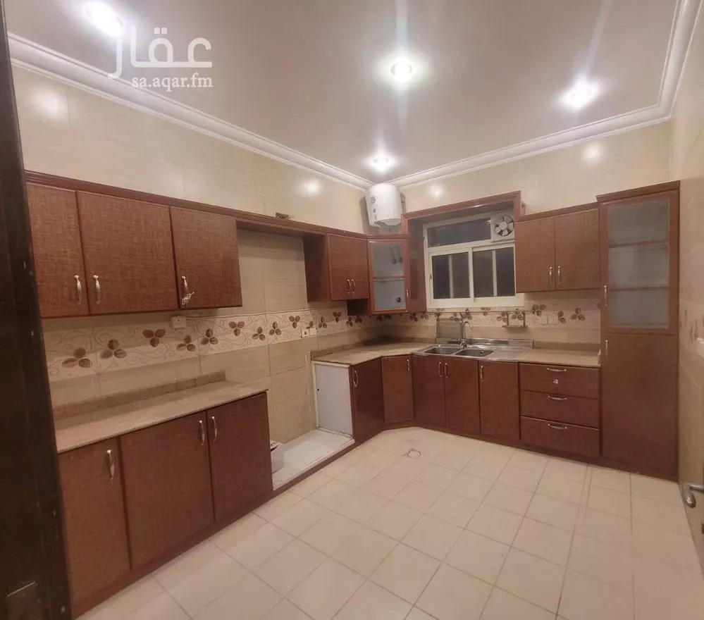 3 bedroom floor in Al Yasmin 3