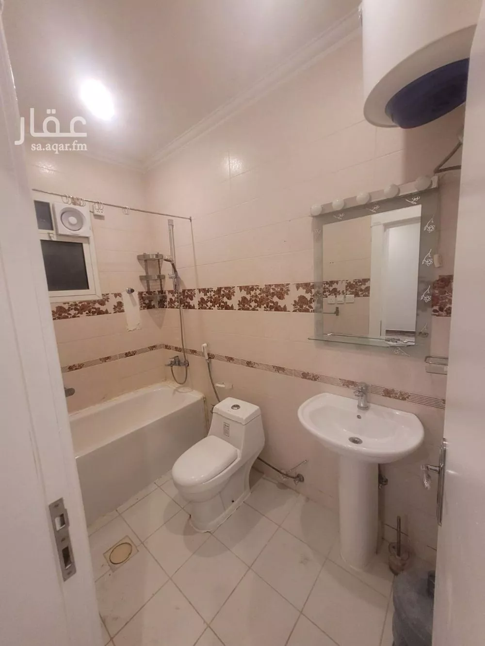3 bedroom floor in Al Yasmin 7