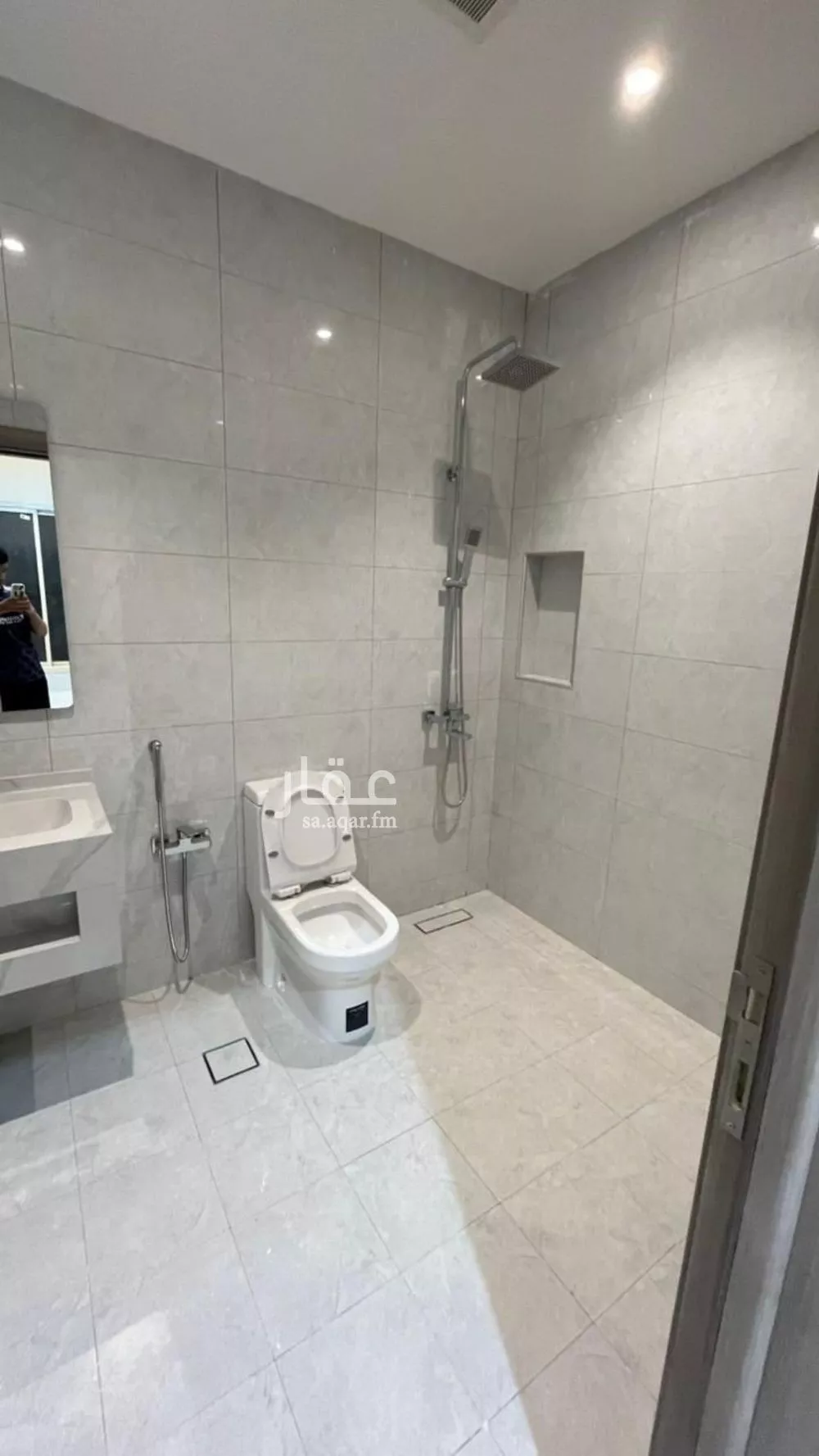 3 bedroom floor in Al Narjis 7