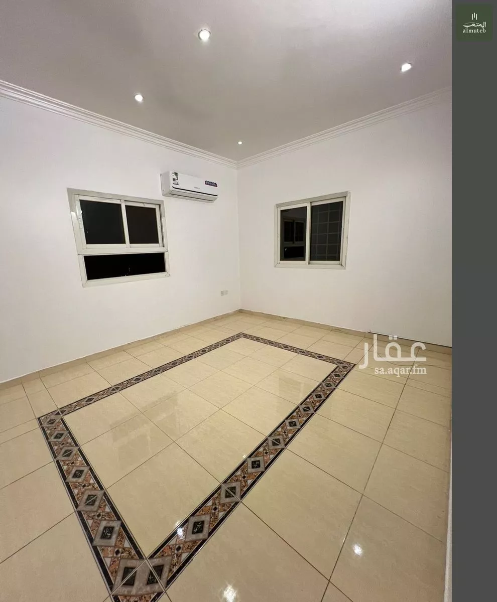 2 bedroom floor in Al Falah 5