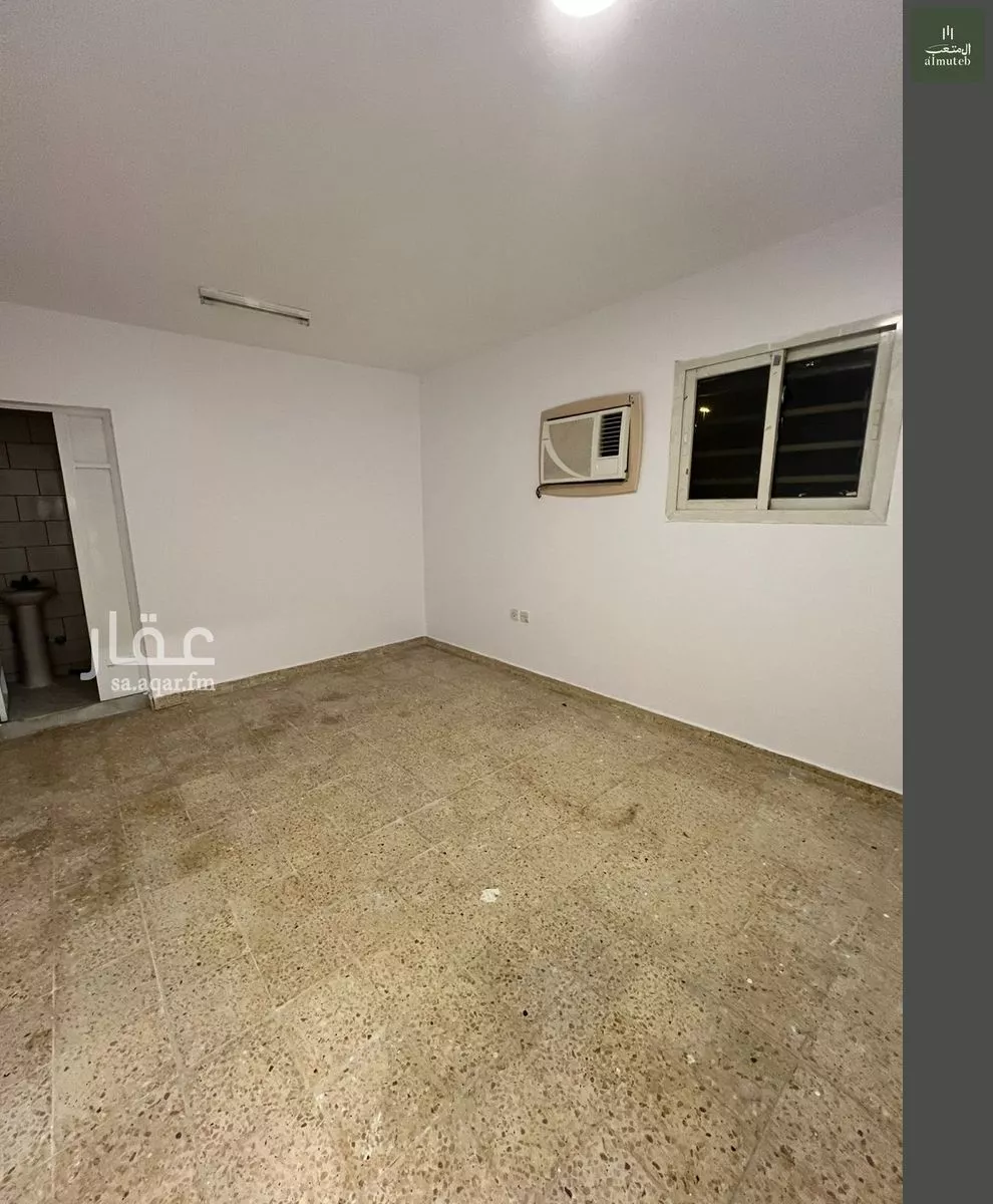 2 bedroom floor in Al Falah 7