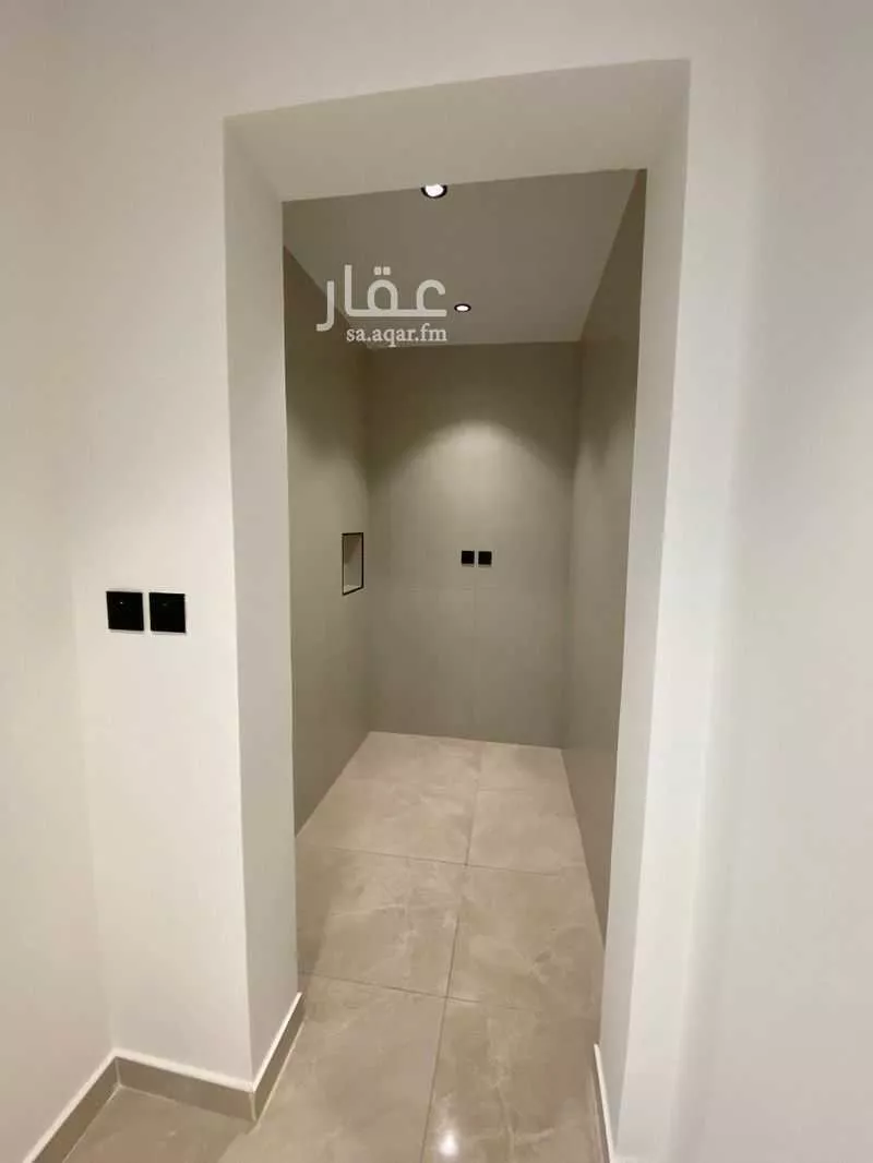 شقة 5 غرف في الجامعيين 13