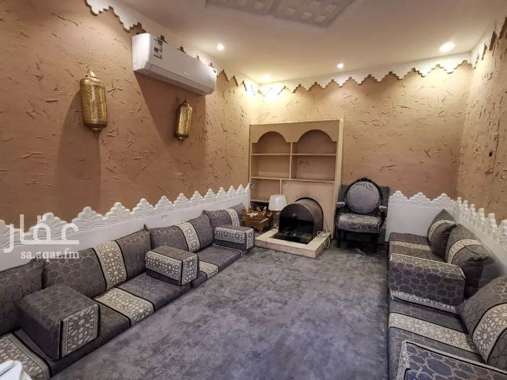 5 bedroom floor in Al Khaleej 12