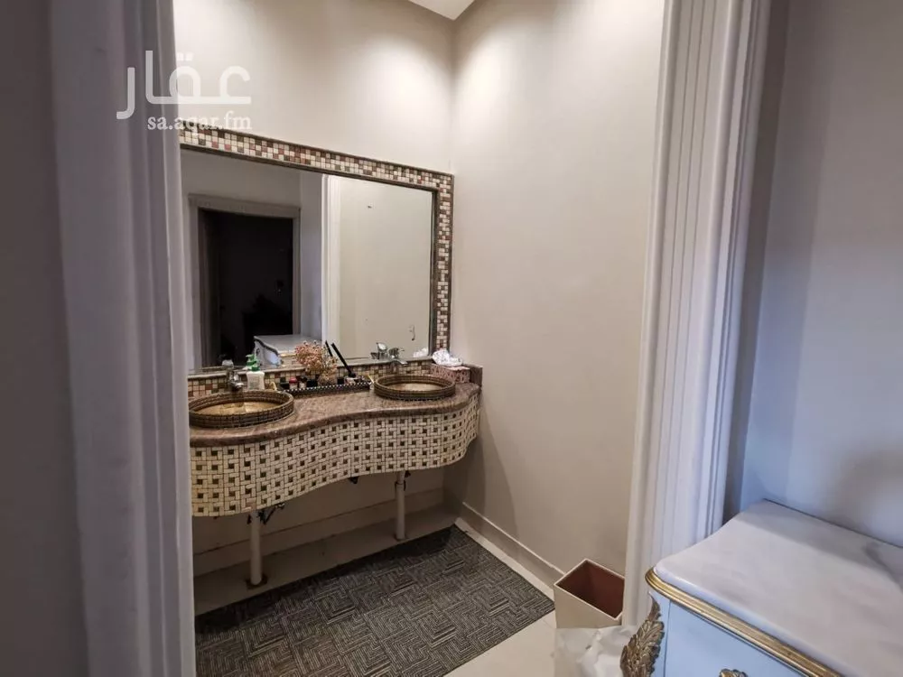 5 bedroom floor in Al Khaleej 4