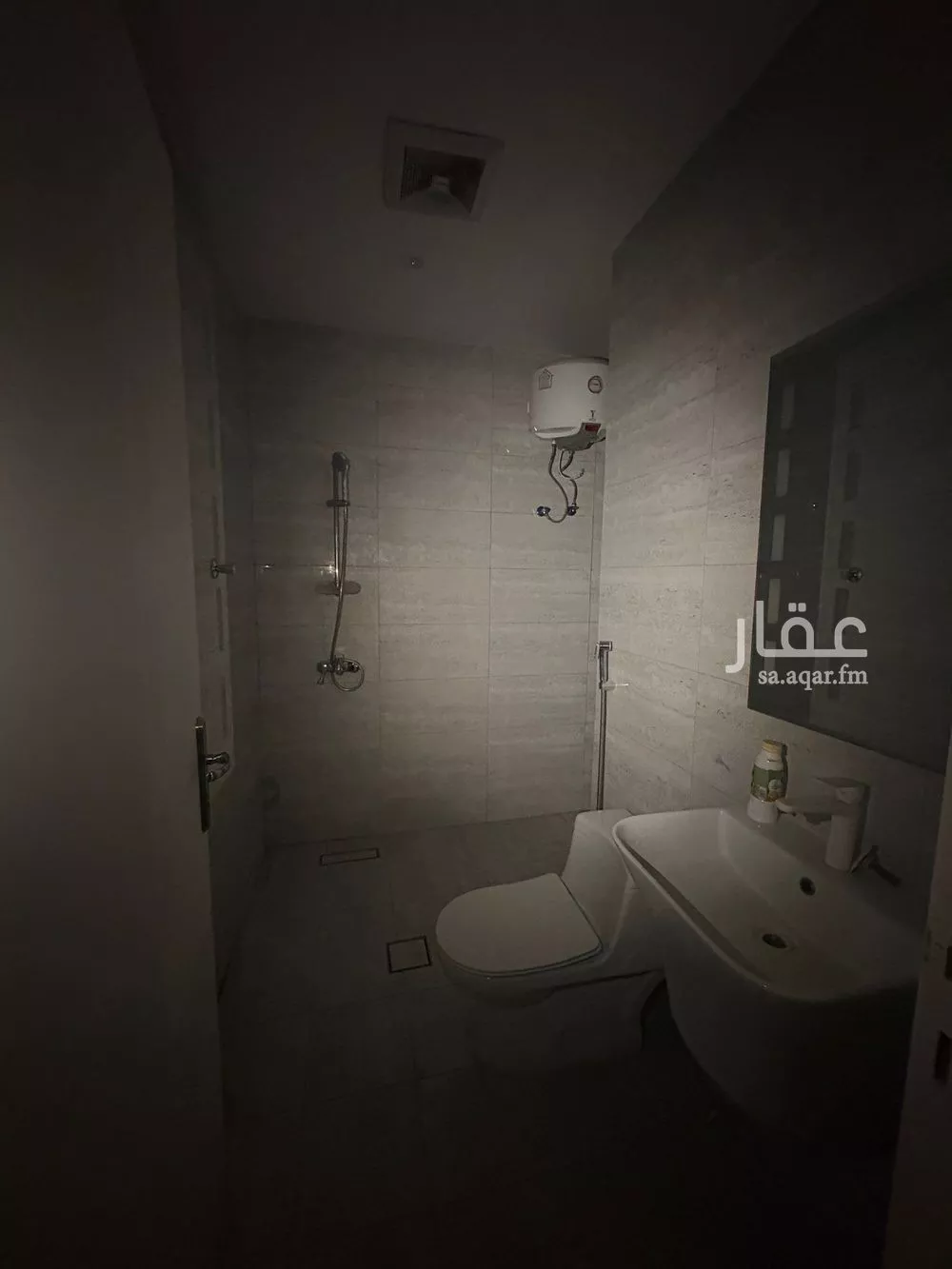 شقة 3 غرف في الازدهار 9