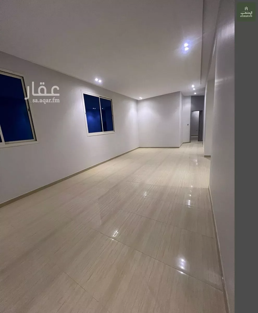 3 bedroom floor in Al Janadriyah 11