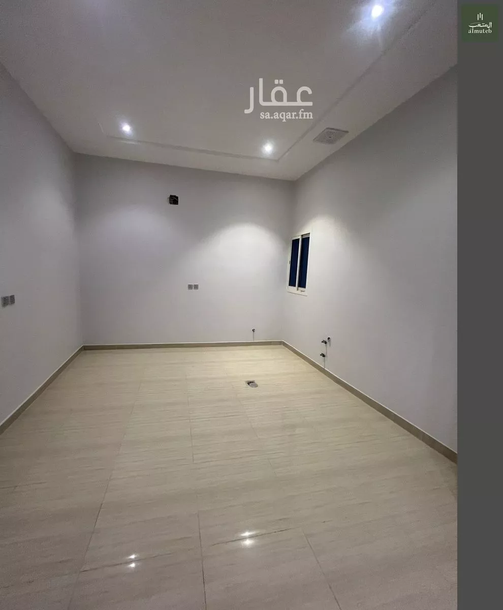 3 bedroom floor in Al Janadriyah 9