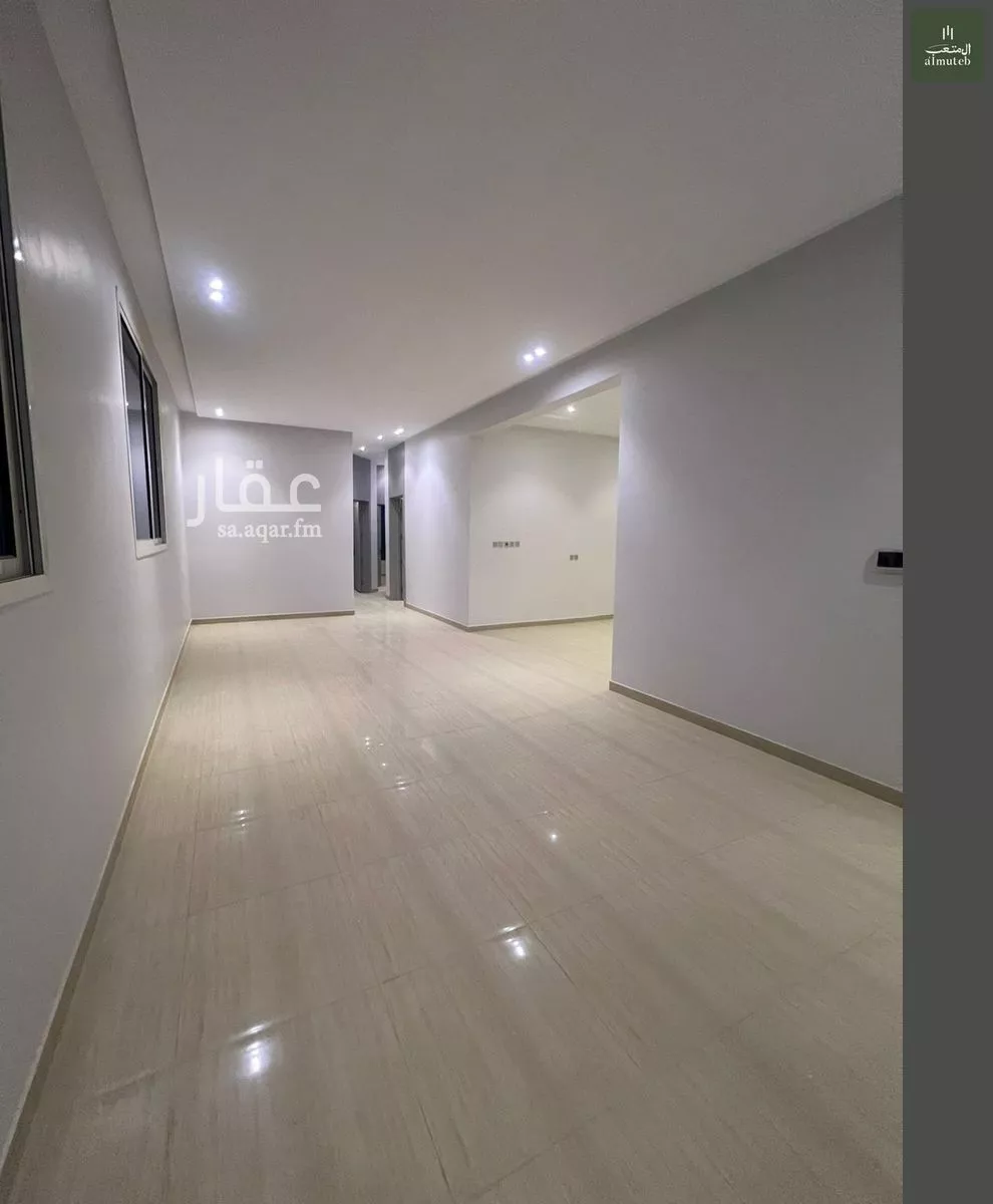 3 bedroom floor in Al Janadriyah 10